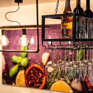 https://akira-bed-breakfast.hotelswroclaw.com