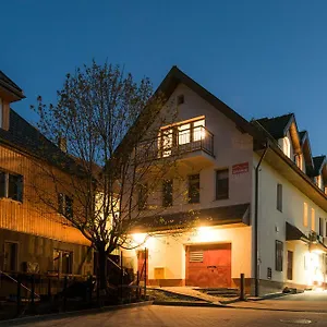 https://orange-pokoje.karpacz-hotel.com